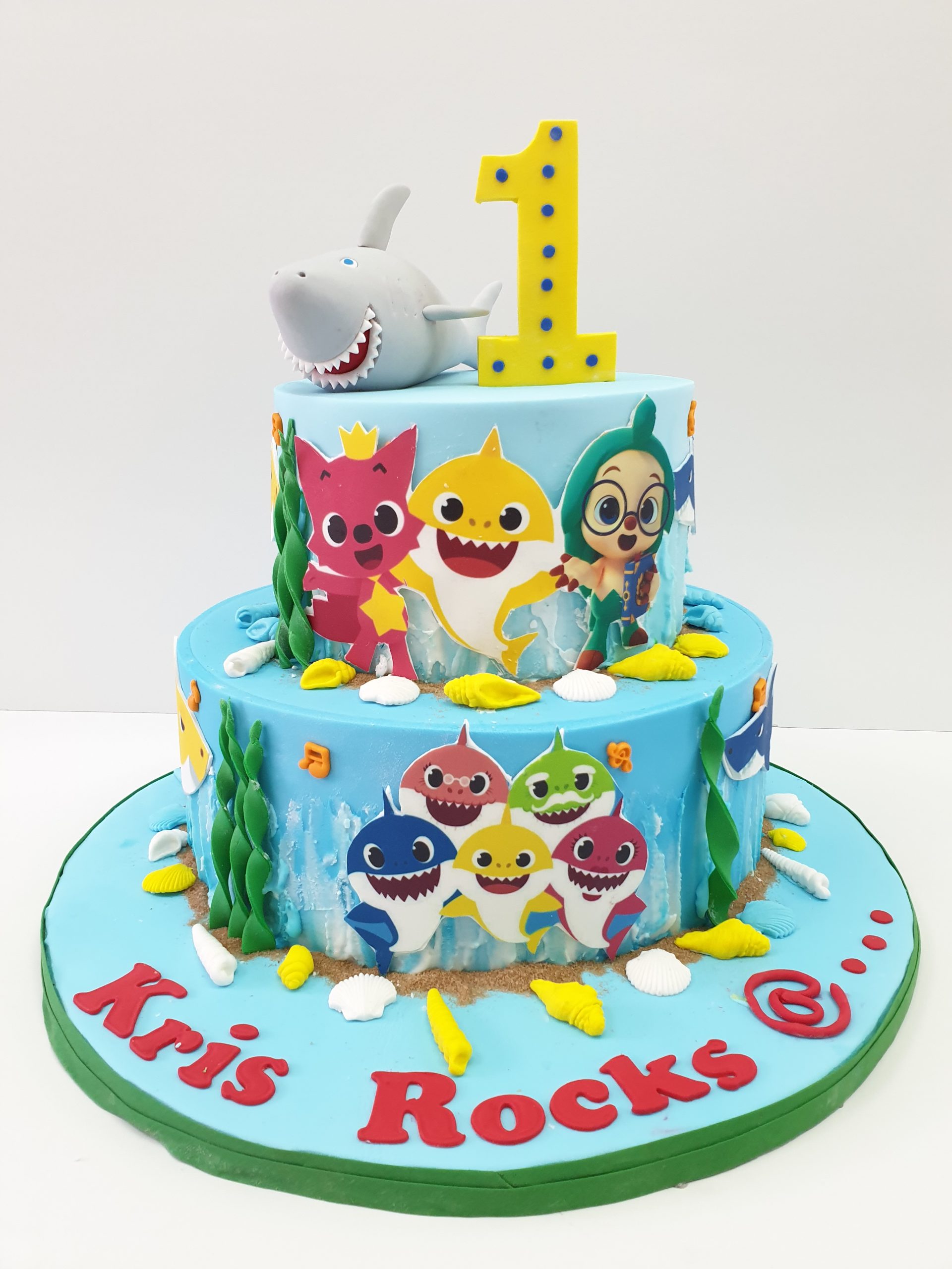 Baby Shark Cake